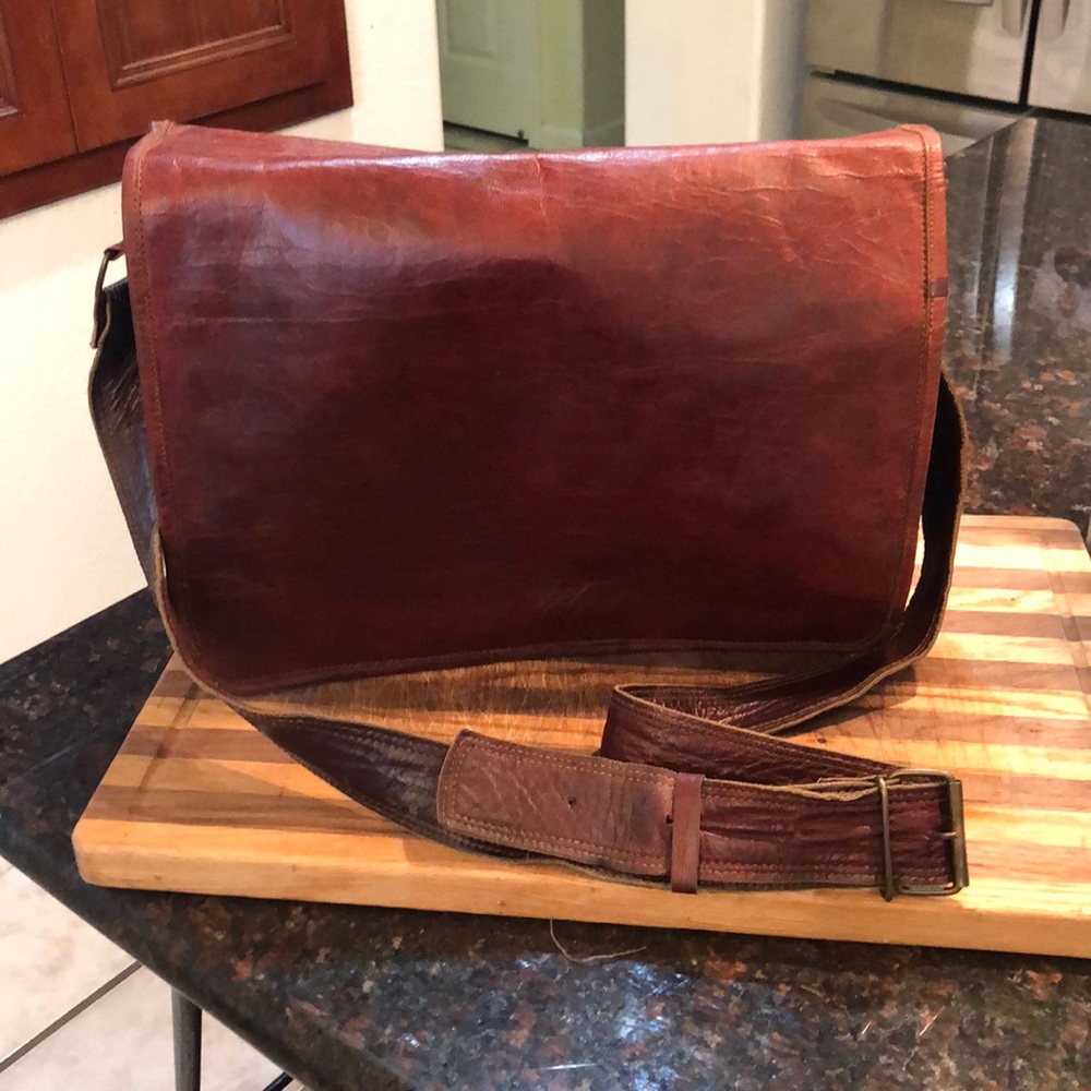 Leather crossbody messenger bag